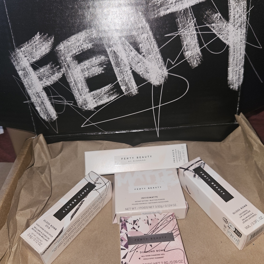 Fenty Bundle 5 piece set lip balm gloss stick powder gloss bomb diamond bomb
